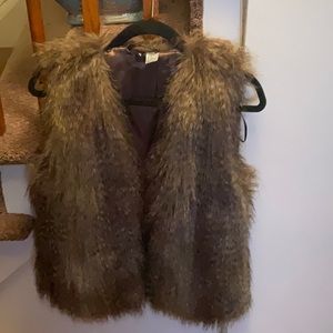 Fur vest